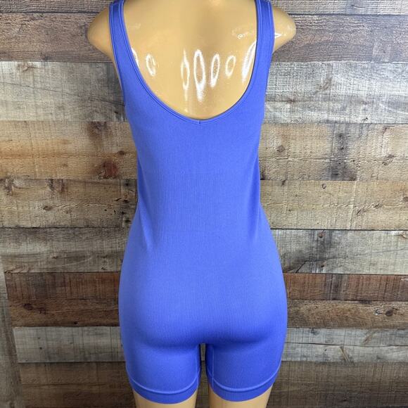Athleta Aurora Bodysuit Shortie Shorts Purple Blue Size Medium - Picture 10 of 11